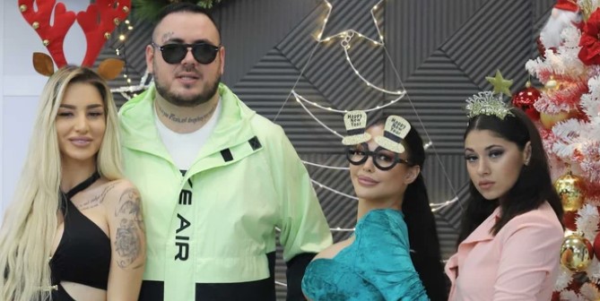 ZADRUGARSKI KAZANOVA I NJEGOV HAREM! Aleks, Maja i Milica ispunile želju Filipu, pa mu na trenutak dozvolile da ih ima sve tri odjednom!