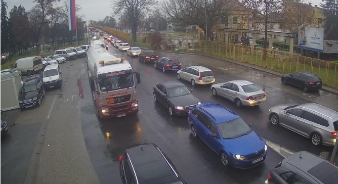 Gužva na graničnom prelazu Gradiška