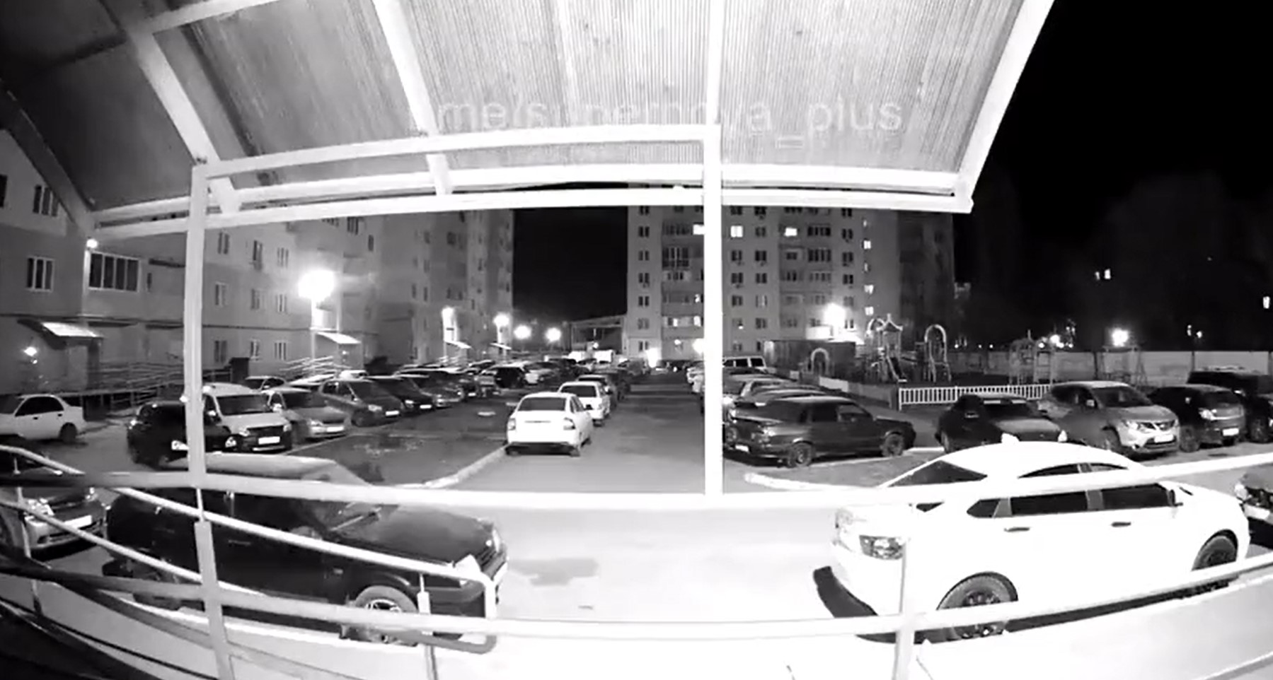 PROCURIO VIDEO KOJI JE PRESTRAŠIO STANOVNIKE RUSIJE „Poslušajte zvuk... Pogođena 2 ruska aerodroma!“