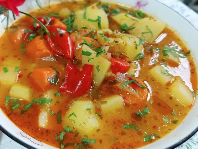 RUČAK GOTOV ZA TILI ČAS Tanjir pun neophodnih vitamina