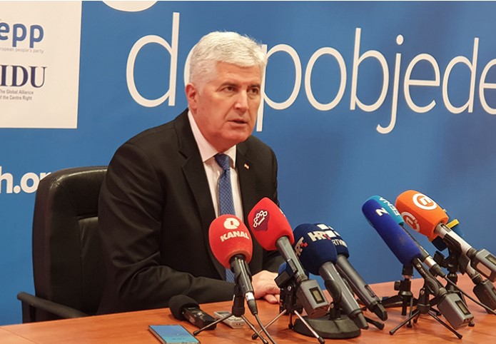 ČOVIĆ O OSNIVANJU VLASTI I SARADNJI SA "OSMORKOM" Mislim da će Savjet ministara biti formiran do kraja godine