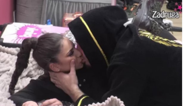 ALEKS NIKOLIĆ JE PROŠLOST! Filip Car ozvaničio vezu sa drugom zadrugarkom: Završio u krevetu s njom, sve puca od strasti