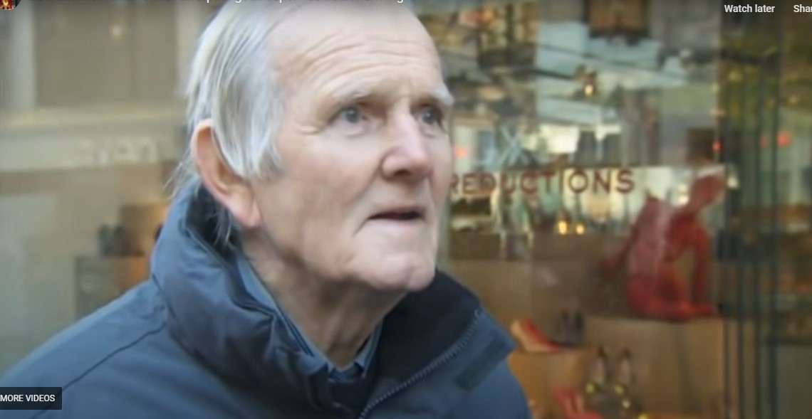 REPORTER ZANIJEMIO: Pitao prolaznika sjeća li se istorijskog meča, a onda je uslijedio šok (VIDEO)
