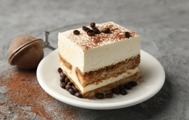 NAJKREMASTIJI TIRAMISU NA SVIJETU Ovaj popularni desert nastao je na neobičan način, a recept je brz i lak za pripremu