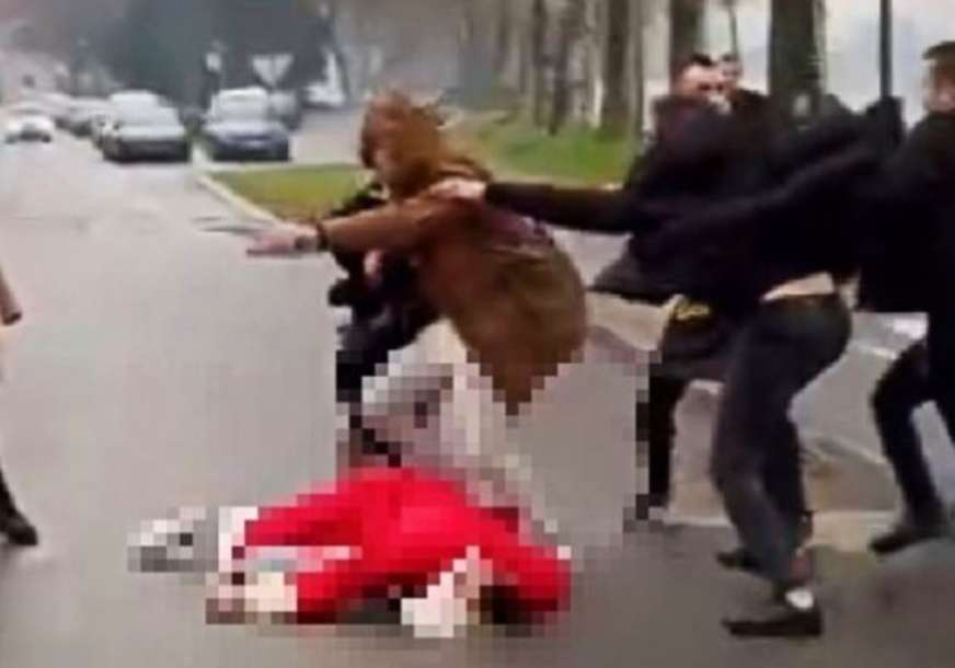 "IZLOŽENI SMO PRIJETNJAMA, NE ŽIVIMO 3 DANA" Oglasila se majka vojnika koji je tukao Djeda Mraza