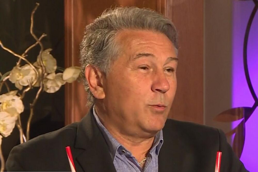 PJEVAČ ŠOKIRAO CIFROM Halid Muslimović priznao sa koliko je žena bio