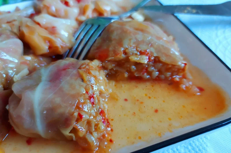 NEPREVAZIĐENO JELO ZA SVAKU SLAVU Najbolji recept za sarmu s kojim nema greške