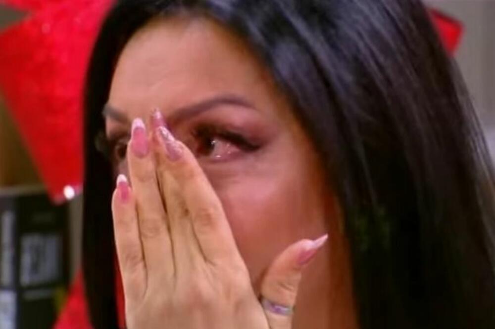 PJEVAČICA LILA SUZE U EMSIJI ZBOG VODITELJKE Nakon ovoga nije mogla da dođe do riječi: "Ja djelujem kao jaka žena..."