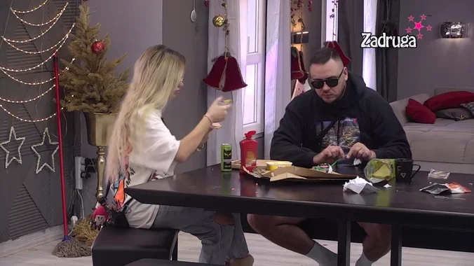 NEVOLJE U RAJU Aleks i Car pred raskidom: "Us*a*a sam se sebi u život" (VIDEO)