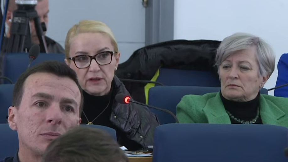 Tužilaštvu KS dostavljen indeks Izetbegovićeve, predala ga policiji