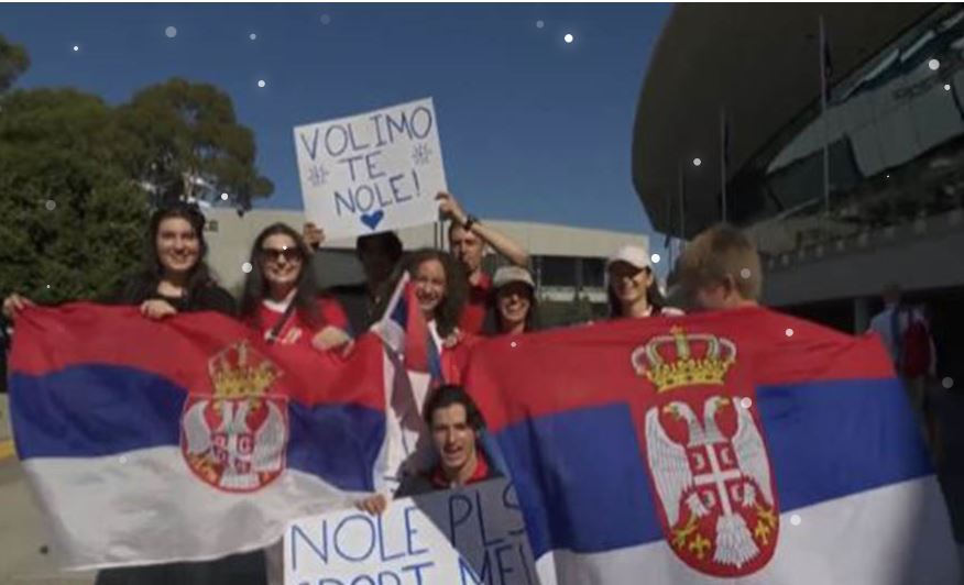 KOLO, PJESME I TROBOJKE: Grci pjevaju "Kosovo je Srbija" (VIDEO)