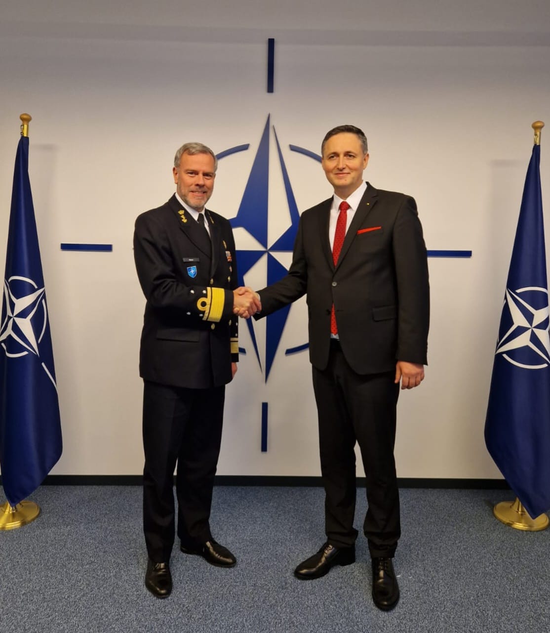 BEĆIROVIĆ IZ SJEDIŠTA NATO PAKTA Naša budućnost je uz vas!