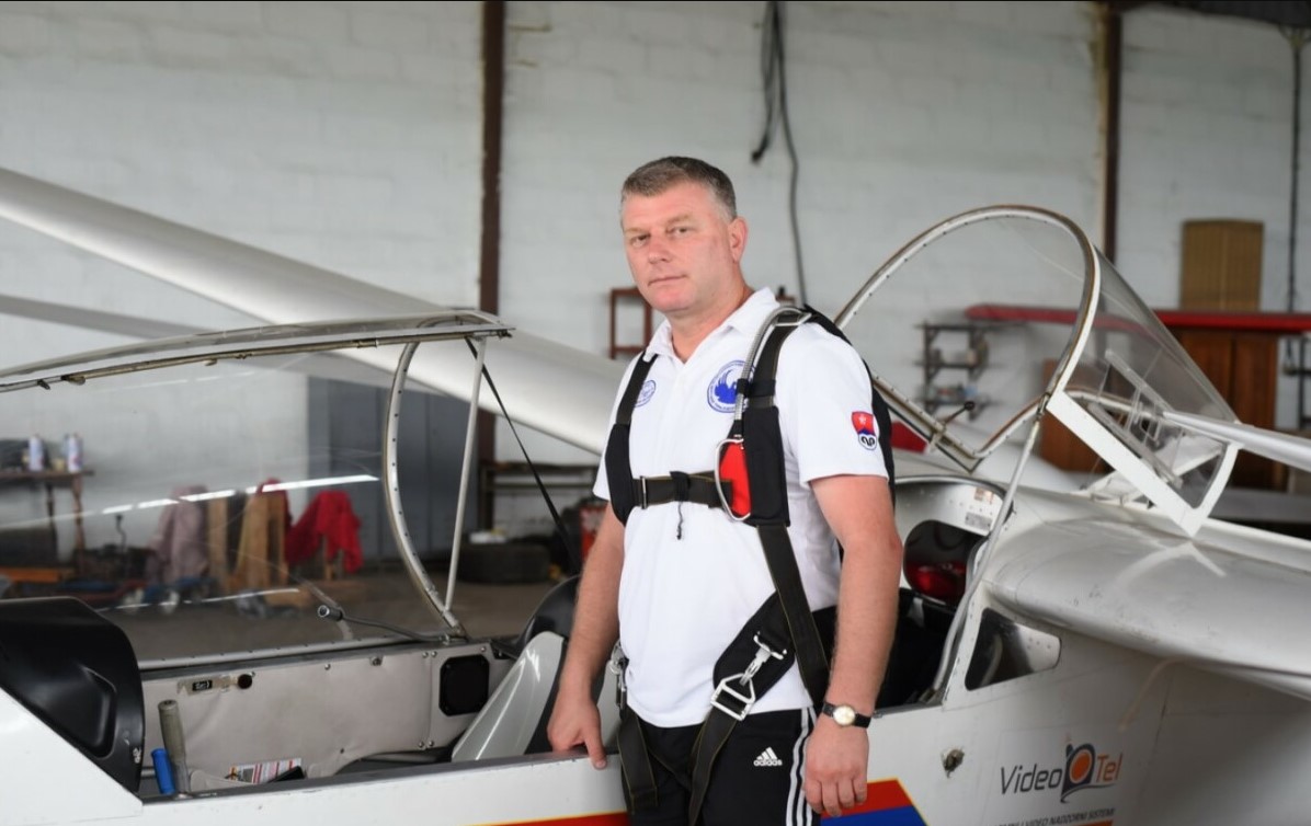 POZNATO VRIJEME SAHRANE POGINULIH U AVIONSKOJ NESREĆI Komemoracija za Ljubišu i njegovu kćerku u Pozorištu Prijedor