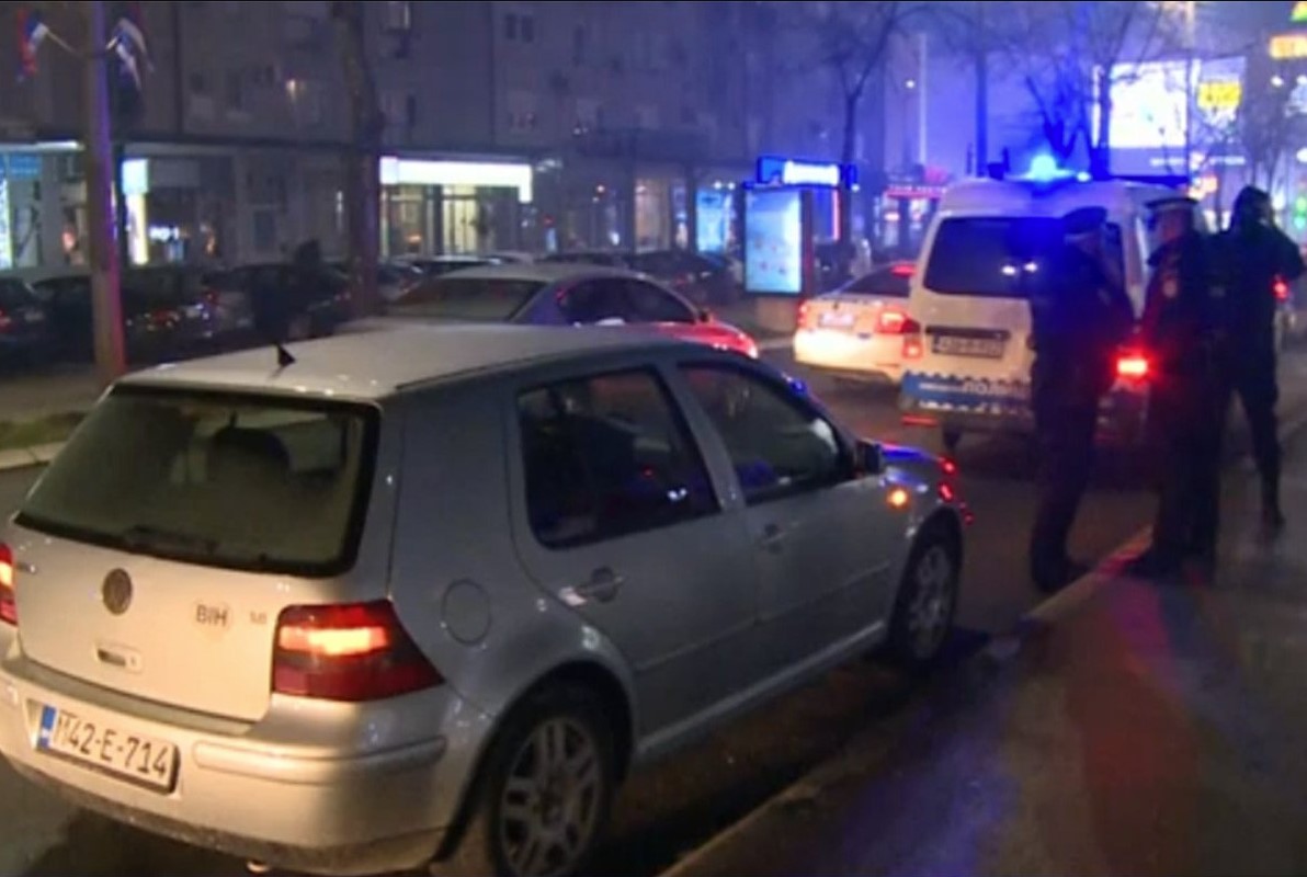 UŽAS U BIJELJINI! Mrtva osoba pronađena u automobilu!