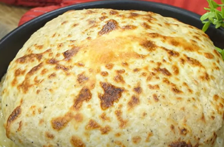 PITA OD TORTILJA I BEŠAMEL SOSA Spolja hrskava, iznutra puna fila
