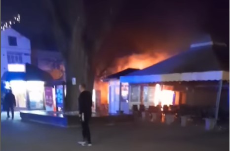 Požar u restoranu brze hrane, nastradala jedna osoba (VIDEO)