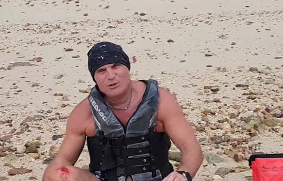 MILI OTIŠAO NA TAJLAND, PA DOŽIVIO NEZGODU Muzičar krvav, glava mu umotana (VIDEO)
