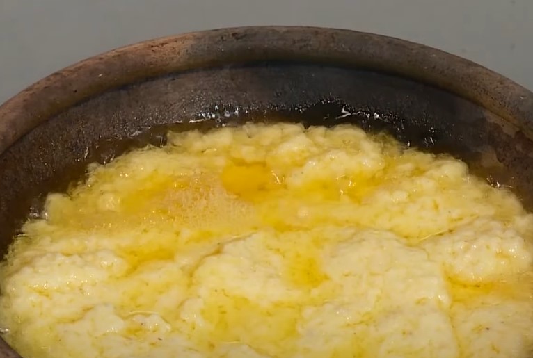 ŽUTA KAO DUKAT Tradicionalna cicvara za Božić