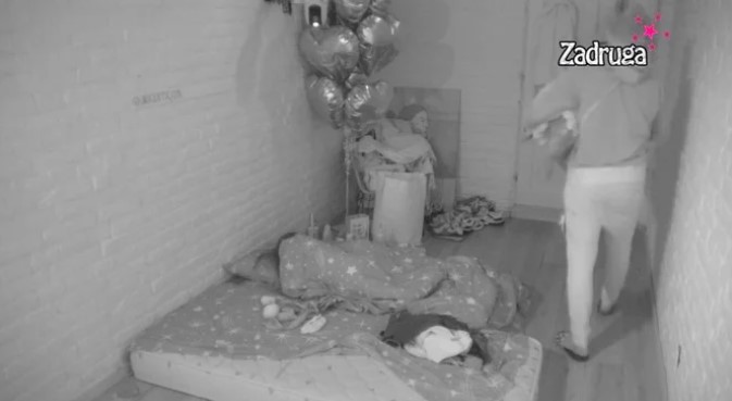 PRAZNA POSTELJA! Zvezdan zvanično odsvirao kraj i iselio se iz izolacije! (VIDEO)