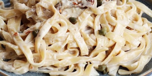 SVI ĆE VAS PITATI ZA RECEPT Taljatele u kremastom umaku