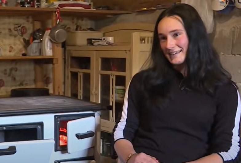 "MENI NE TREBA TERETANA" Mara pomuze 130 ovaca za sat vremena, a ona i suprug žive na 1500 metara nadmorske visine (VIDEO)