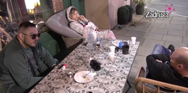 ODLIJEPIO ZA ŽANOM! Aleks i Car posavjetovali Bokija kako da osvoji atraktivnu cimerku (VIDEO)