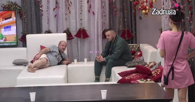 DA SI KAO DANAS, SVAKOG DANA BIH... Maja i Car ponovo ušli u priču, ne mogu da se dogovore oko jedne stvari (VIDEO)