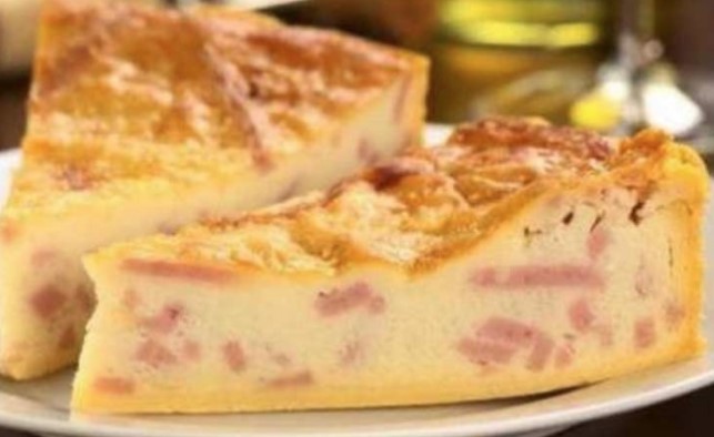 DORUČAK ZA GURMANE Pripremite brzu pitu sa sirom i šunkom