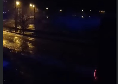 VODA PRIJETI OBJEKTIMA Zastoj na putu Gacko - Foča, oborena stabla