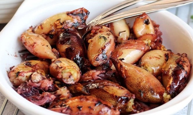 RECEPT DANA Punjene lignje iz rerne
