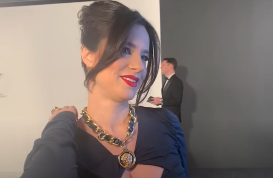SAJSI MC TRUDNA Reperka mjesecima krila da je u drugom stanju, a otac djeteta je njen kolega (FOTO)