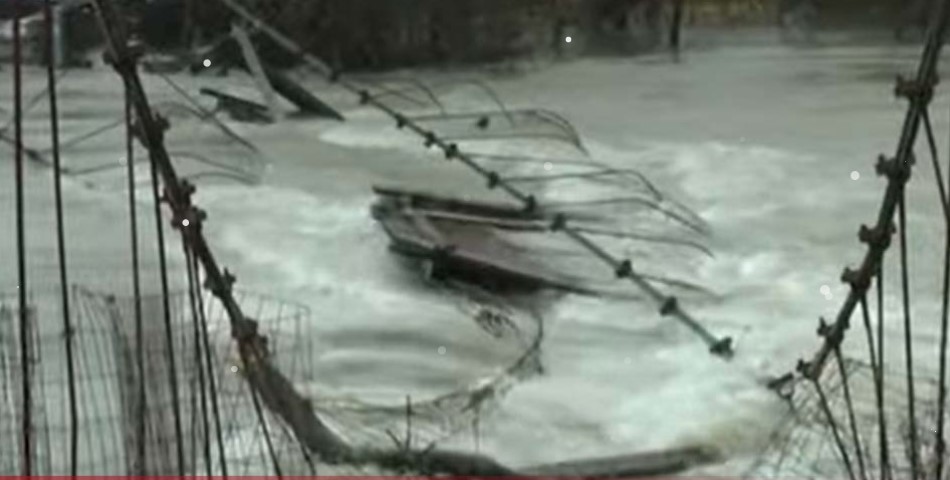 LIM U BLAGOM OPADANJU Potopljen žičani most u mjestu Mrsovo