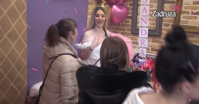 PALE U TRANS! Miljana i Aleks naručile pjesmu, pa se totalno poistovjetile sa stihovima! (VIDEO)