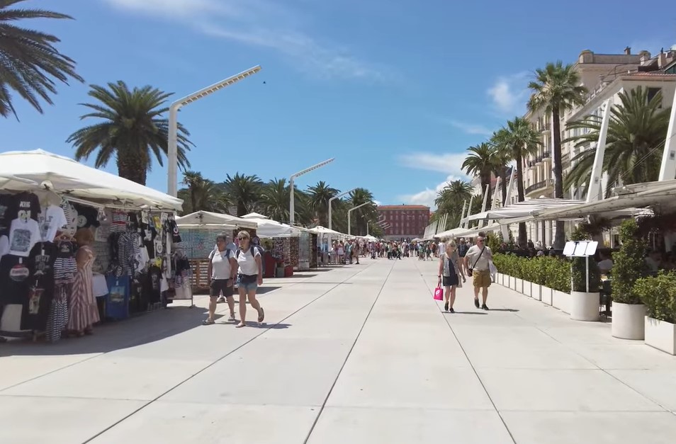 Pijani turista u Hrvatskoj preskakao ogradu i zamalo poginuo: Šipka mu probila nogu