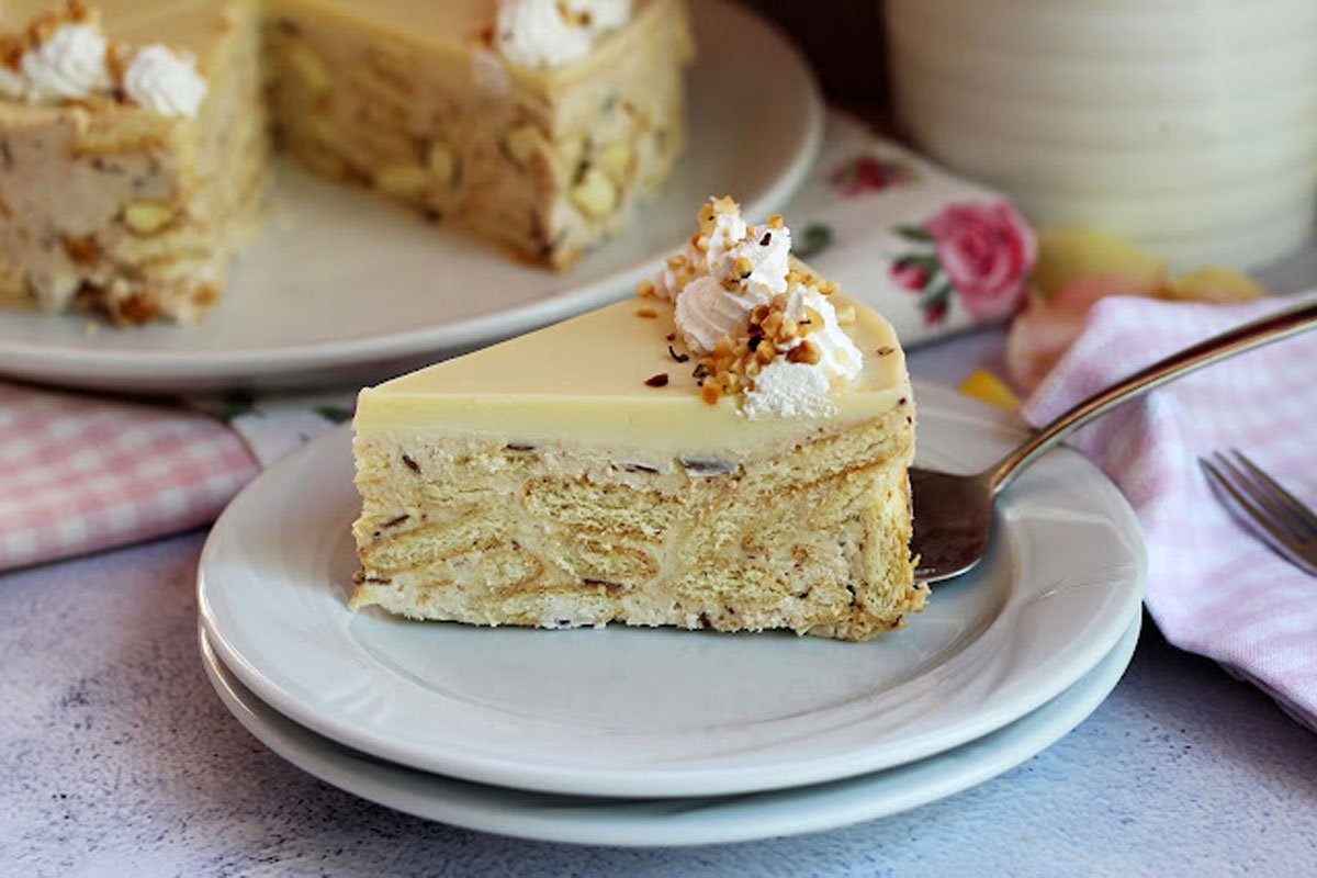 KAO IZ SNOVA Torta s krem bananicama