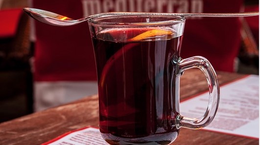 IDEALNO ZA ZIMSKI UGOĐAJ Evo kako napraviti ukusno kuhano vino kod kuće