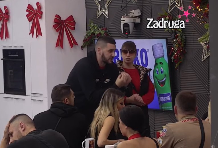 MILJANA I ZOLA SE UDRUŽILI PROTIV MARIJE On je uzrok svemu: Narod se smije Kulićima, ona namjerno baca rovce (VIDEO)