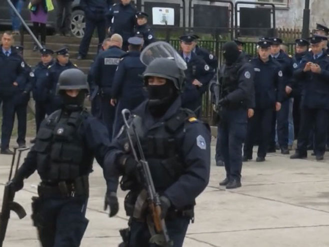KURTIJEVA POLICIJA UHAPSILA DVOJCU SRPSKIH MLADIĆA Nova privođenja na Kosovu, provokacija Prištine povezana sa proslavom Badnje večeri