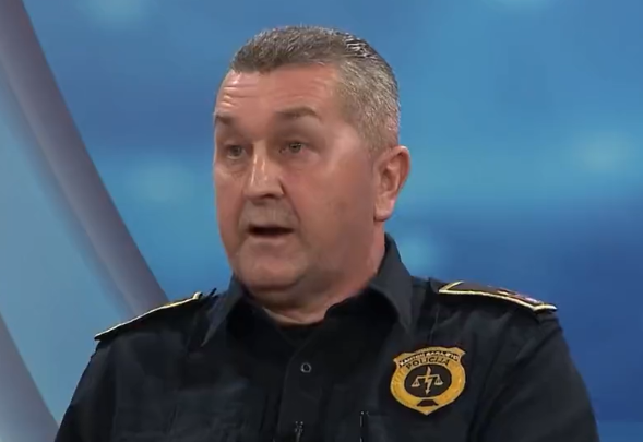 SKANDALOZNE IZJAVE ČELNIKA SARAJEVSKE POLICIJE Džafer Hrvat: „Državljani Srbije su isprovocirali napad“ (VIDEO)