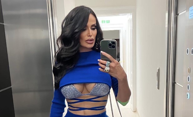 OVA ŽENA GRMI! Indi "upala" u krpicu koju je nosila prije 14 godina (FOTO)