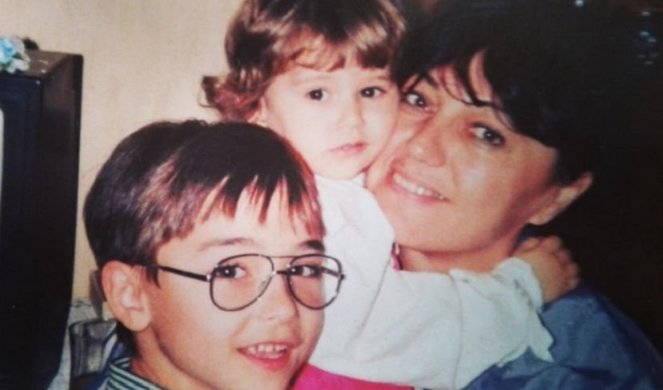 OVAKO DANAS IZGLEDA MAJKA MILANA STANKOVIĆA Godinama se krije od očiju javnosti, a sada se zna i gdje živi - DA LI LIČE? (FOTO)