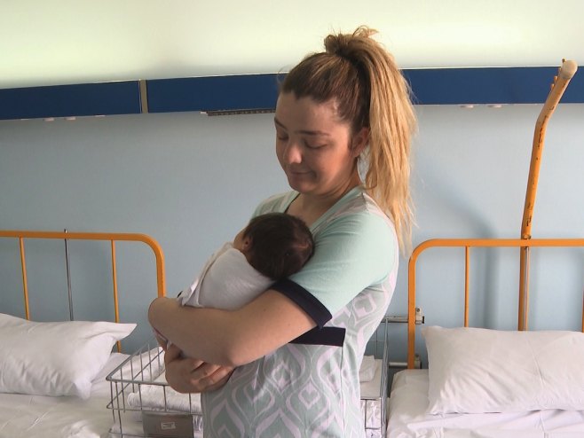 KAKVA VIJEST! U BANJALUCI ROĐENA NOVA MILICA RAKIĆ Ime dobila po simbolu NATO agresije na Srbiju, a i u krvnom su srodstvu
