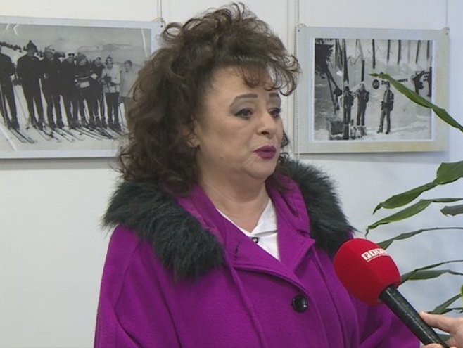KARADŽIĆ-JOVIČEVIĆ: "Važan je doprinos svih nas za opstanak Srpske"; Sa ocem se čula na Božić, uslov da komuniciraju na engleskom jeziku