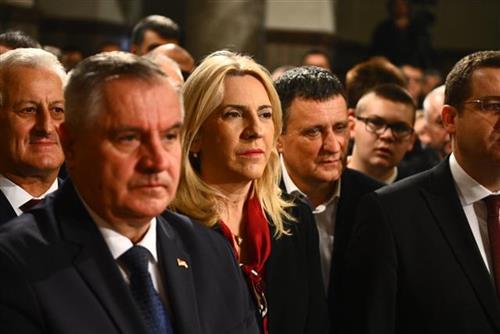 POVODOM ROĐENDANA SRPSKE Cvijanovićeva na liturgiji u Hramu Hrista Spasitelja