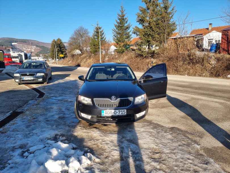 "ODMAH SAM ZVAO BOSANČIĆA" Vukanović službenom škodom naletio na grudvu snijega (FOTO)