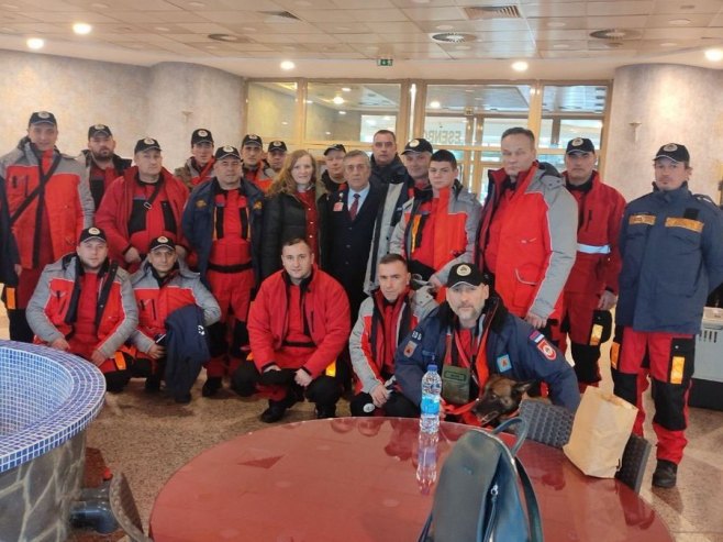 SPASILAČKI TIM IZ SRPSKE STIGAO U TURSKU Stigle prve vijesti od ekipe iz razorenog Kahramanmaraša: "Uskoro krećemo na teren"