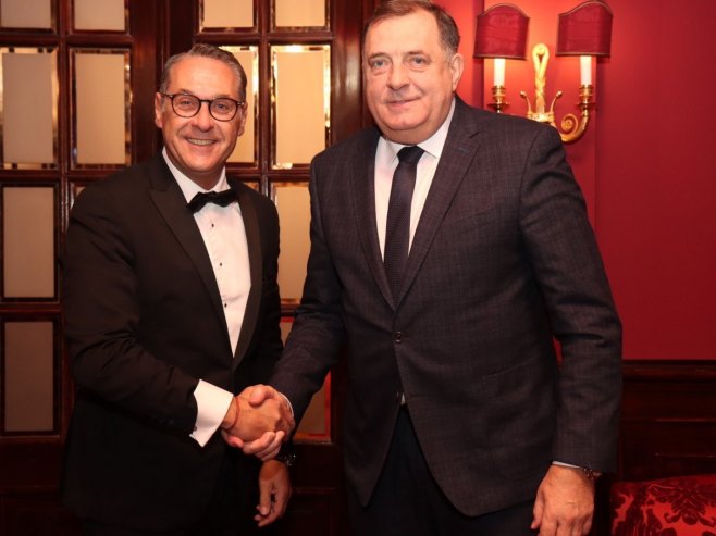 "SRDAČAN RAZGOVOR" Dodik se sastao sa Štraheom (FOTO/VIDEO)