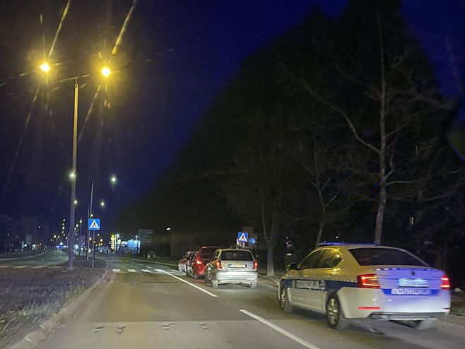 VOZAČI, OPREZ! Udes na Istočnom tranzitu (FOTO)