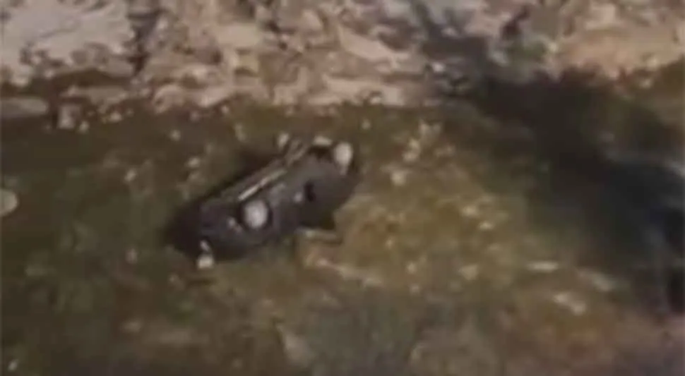 STRAVIČNA SAOBRAĆAJNA NESREĆA U CRNOJ GORI Automobil sletio u rijeku, poginula tri tinejžera (VIDEO)