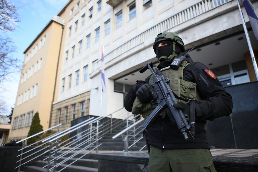 PREKINUTO SUĐENJE BELIVUKOVOM KLANU Advokatica papreno kažnjena zbog skandaloznog ponašanja u sudnici: "Boli me uvo" (FOTO)
